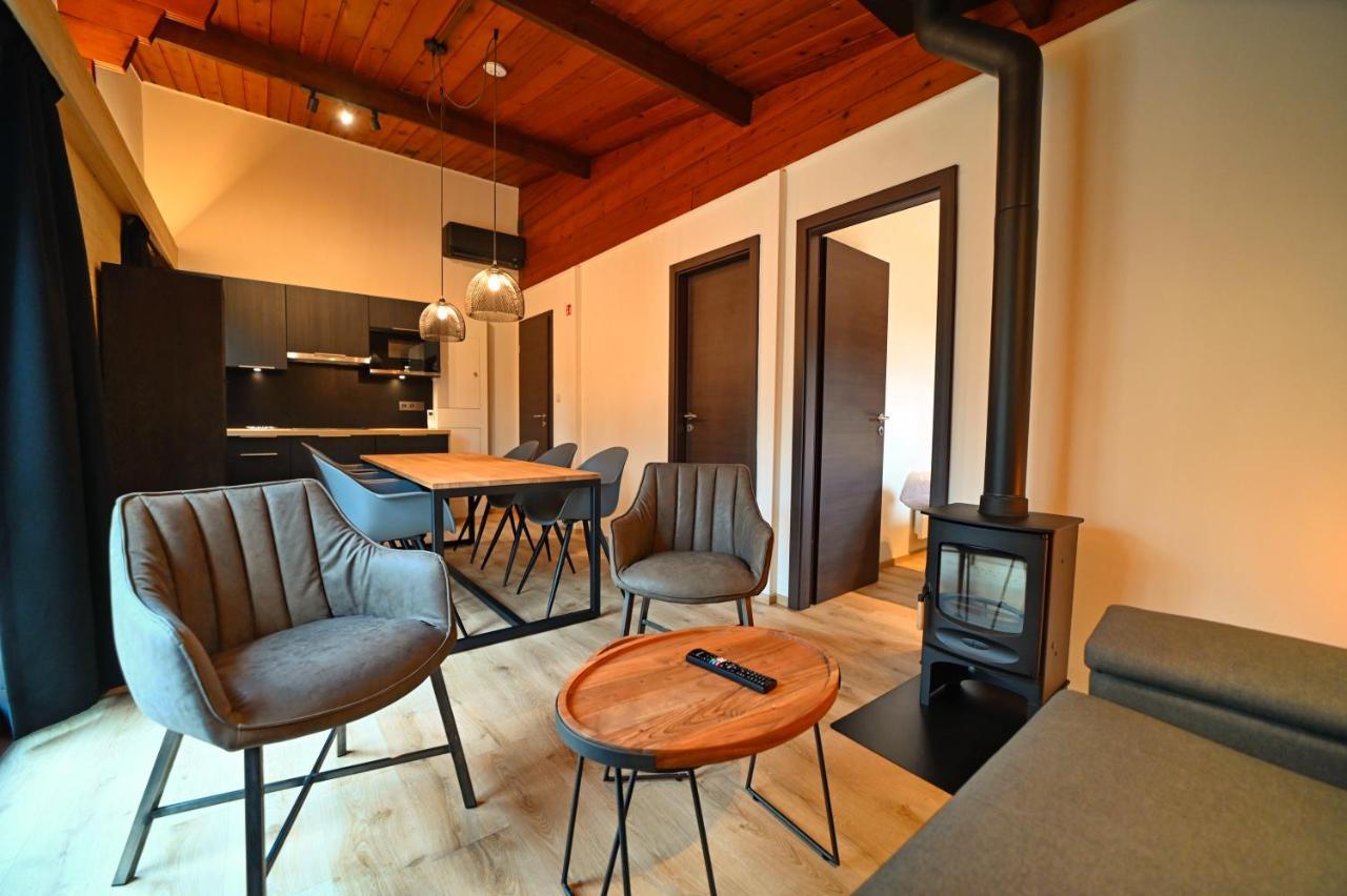 Meleze - Oignies Villa Petit Mesnil Bagian luar foto